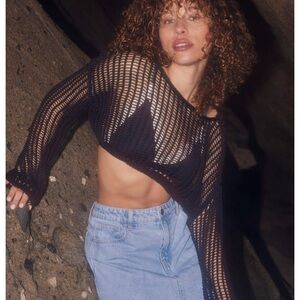 Open knit cropped shrug